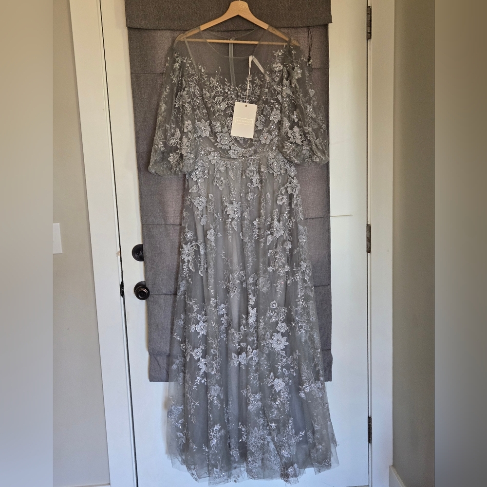 Mac Duggal 50671 Embroidered Puff Sleeve Gown Sterling Gray Sz 10 IMPERFECT